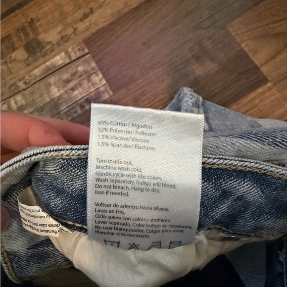 Risen High Rise Wide Leg Star Print Jeans, size 11/30 Stretchy Light Wash Ankle - Picture 5 of 13